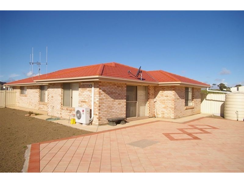13 Albatross Street, Wallaroo SA 5556