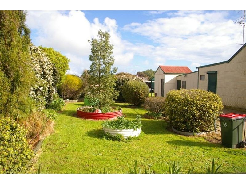 16 – 18 Rogers Terrace, Maitland SA 5573