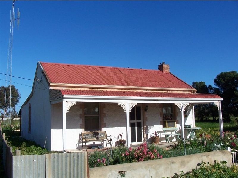 2 Lipson Road, Kadina SA 5554