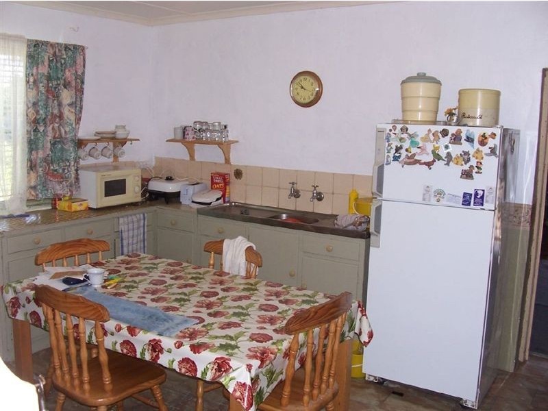 2 Lipson Road, Kadina SA 5554