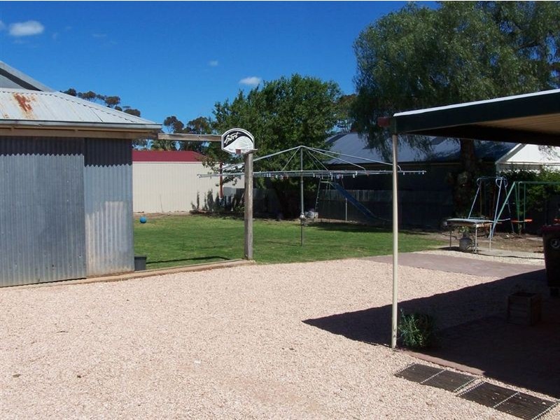 26 Alice Street, Maitland SA 5573