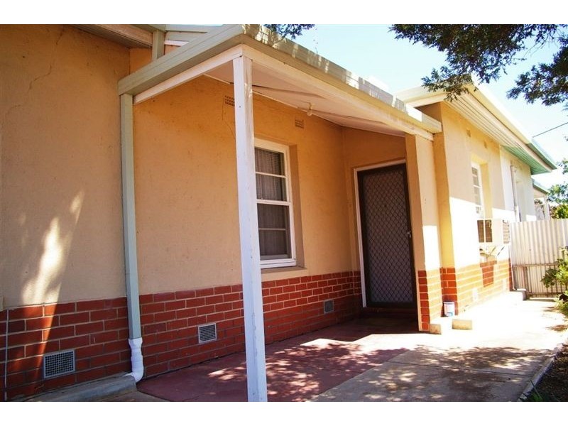 2 Moonta Street, Wallaroo SA 5556