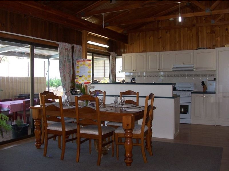 5 Belmont Crescent, Maitland SA 5573