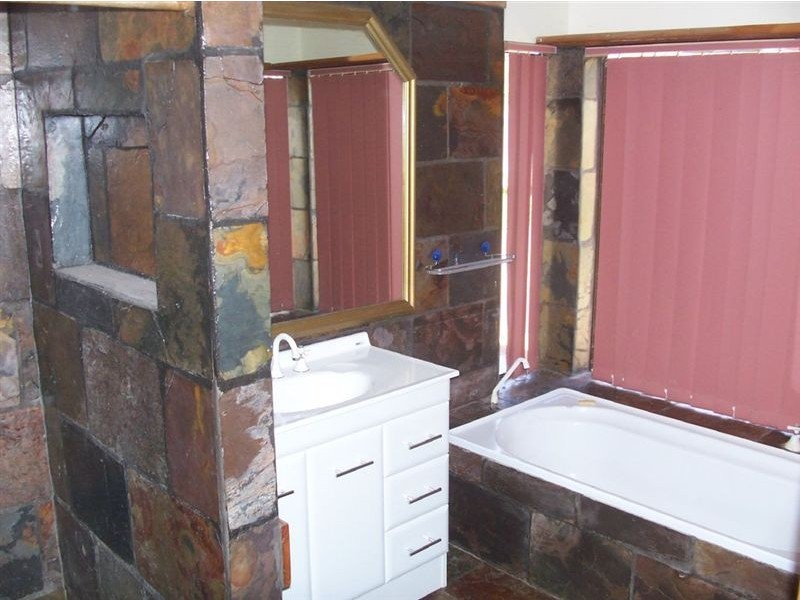 5 Belmont Crescent, Maitland SA 5573