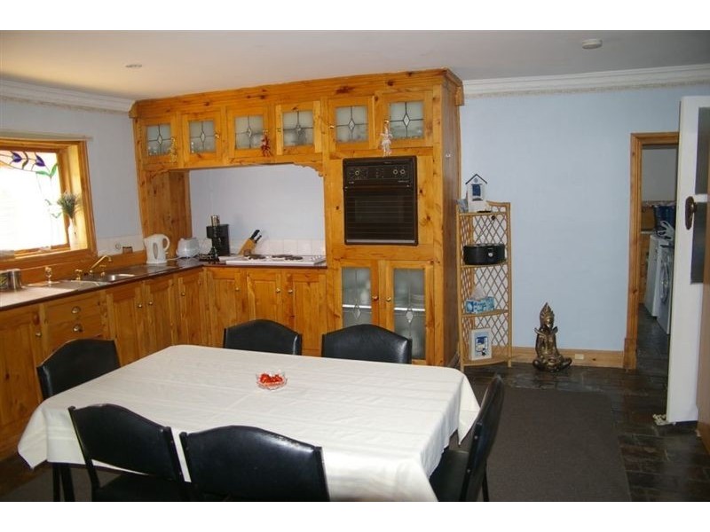 102 George Street, Moonta SA 5558