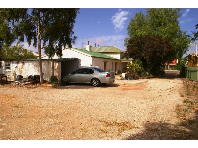 102 George Street, Moonta SA 5558