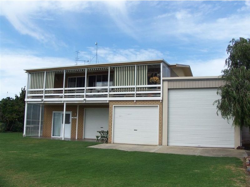 52 Esplanade, Point Turton SA 5575