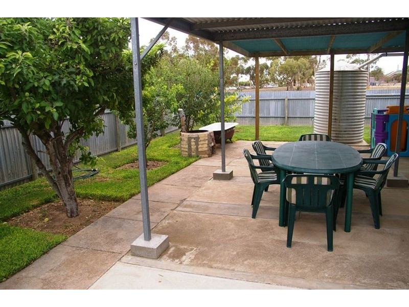 17 Young Street, Wallaroo SA 5556