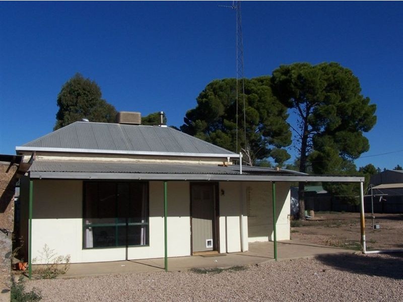 16 Downer Road, Kadina SA 5554