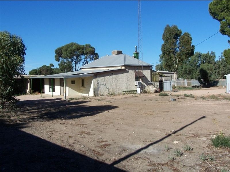 16 Downer Road, Kadina SA 5554