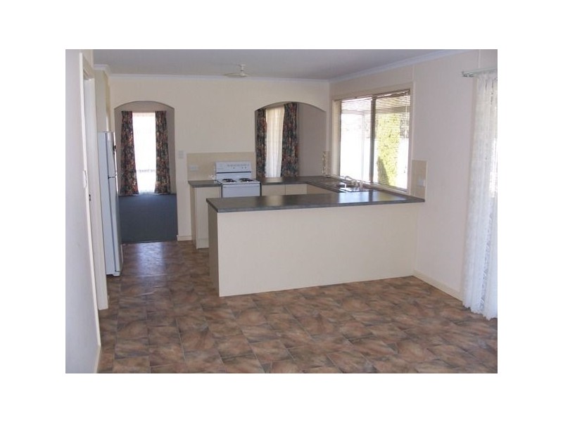 16 Moonta Road, Moonta Bay SA 5558