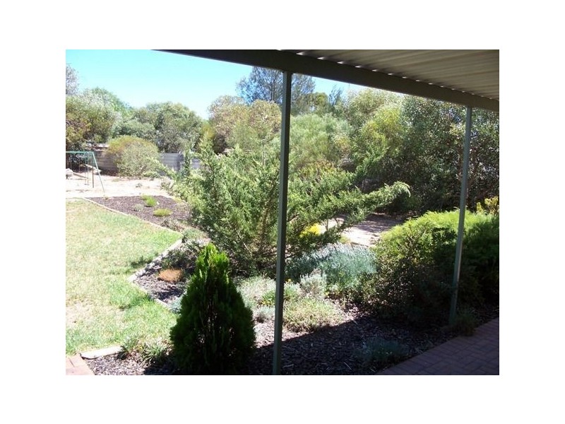 16 Moonta Road, Moonta Bay SA 5558