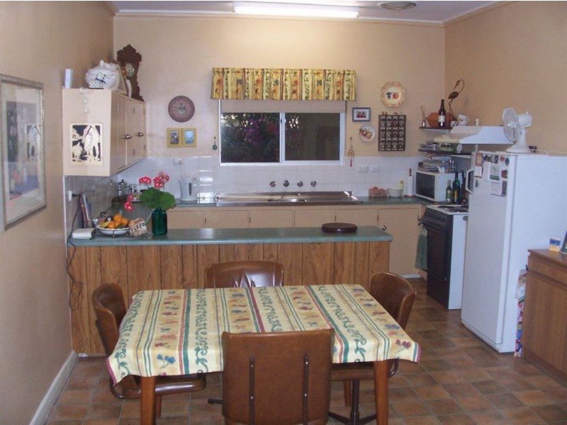 27 Russell Street, Kadina SA 5554