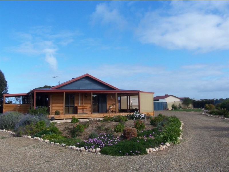 2 Falie Drive, Price SA 5570