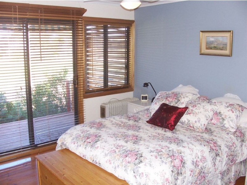 2 Falie Drive, Price SA 5570