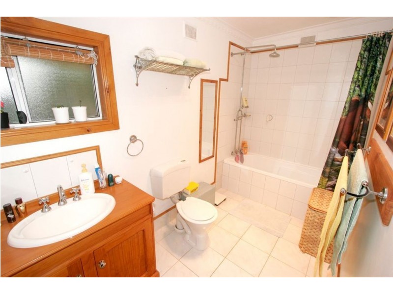 215 Stirling Terrace, Kadina SA 5554