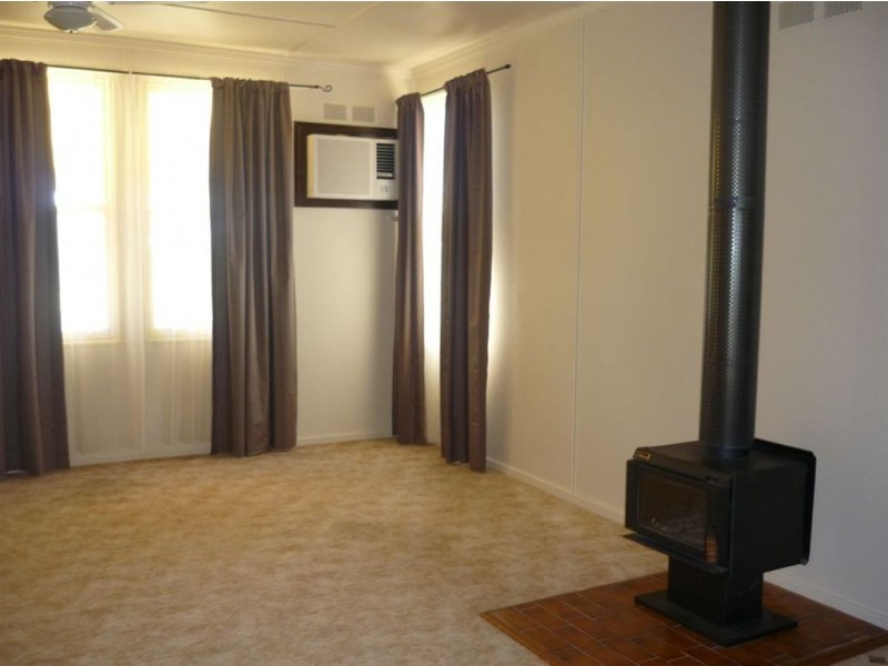 6 Moontana Avenue, Moonta Bay SA 5558