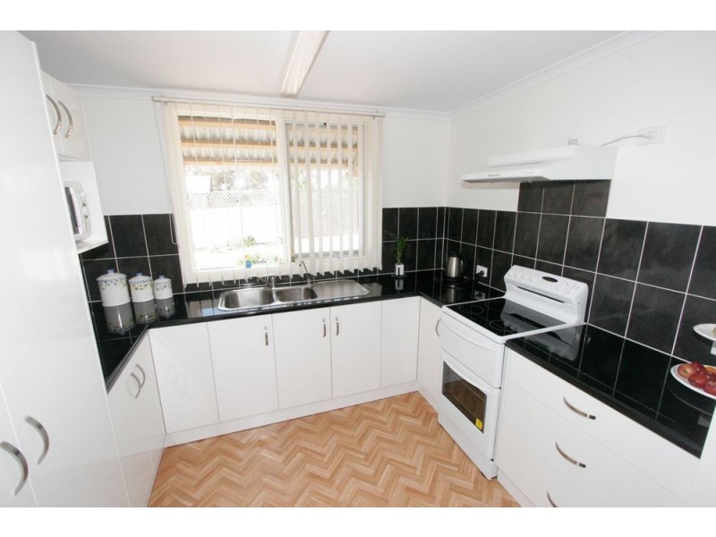 2 Thorne Street, Wallaroo SA 5556