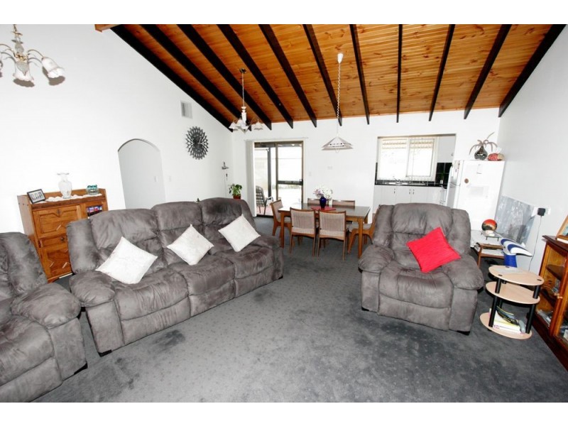 2 Thorne Street, Wallaroo SA 5556