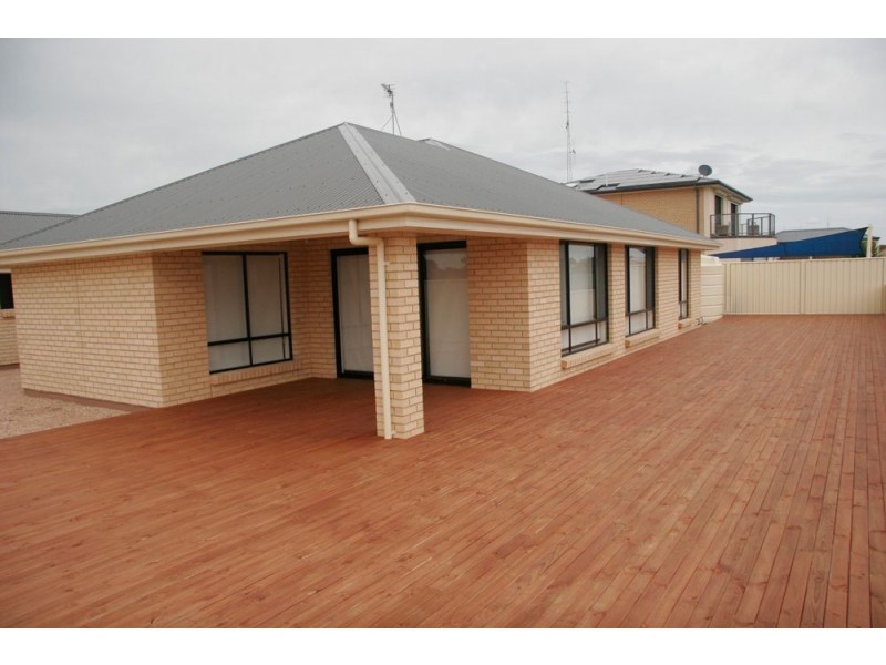 33 Errington Street, Wallaroo SA 5556