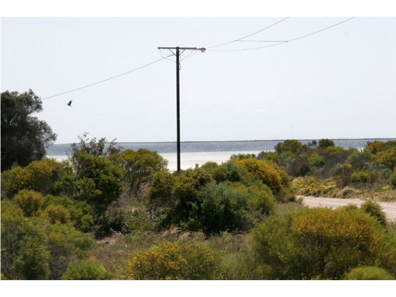 12 North Terrace, Moonta Bay SA 5558