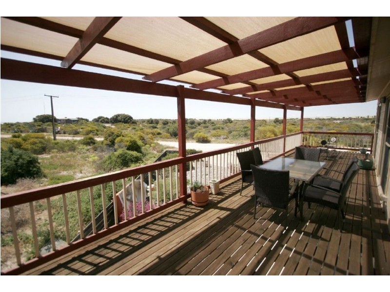 12 North Terrace, Moonta Bay SA 5558