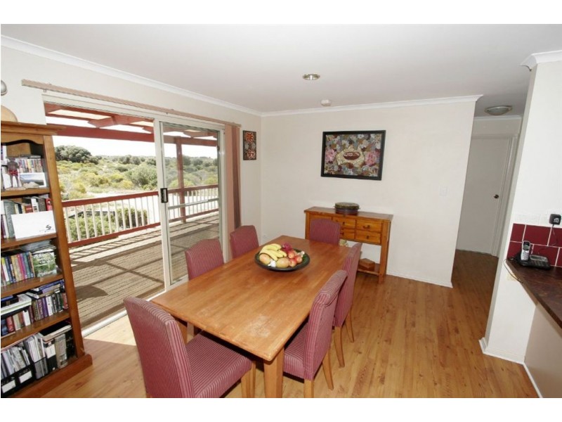 12 North Terrace, Moonta Bay SA 5558