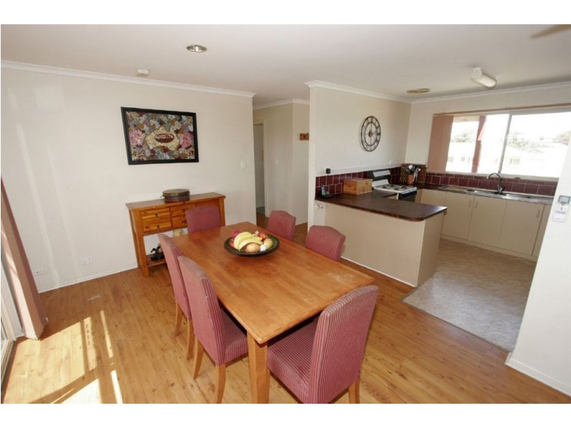 12 North Terrace, Moonta Bay SA 5558