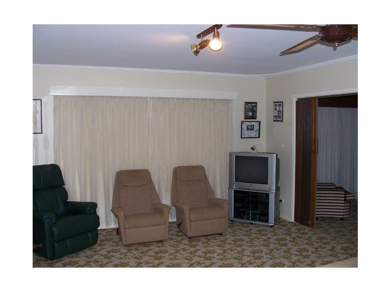 27 Snell Avenue, Port Hughes SA 5558