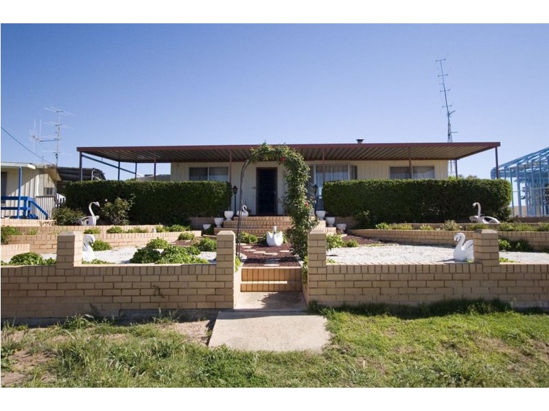 30 Victoria Street, Moonta Bay SA 5558