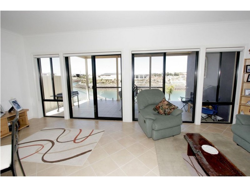 18A Stately Way, Wallaroo SA 5556