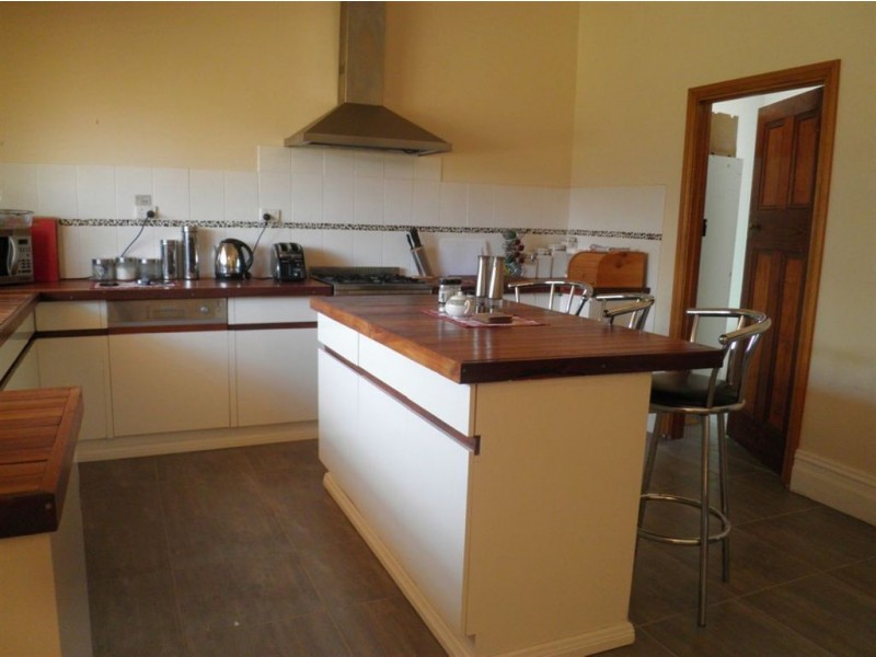 21 Bagot Street, Wallaroo SA 5556