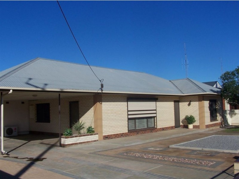 32 Kadina Road, Wallaroo SA 5556