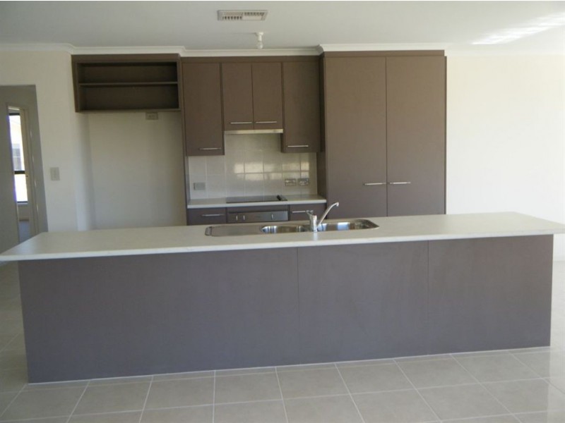 37 John Olsen Drive, Kadina SA 5554