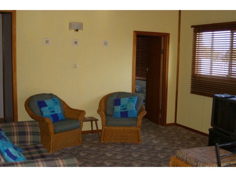 33 Randolph Street, Port Hughes SA 5558