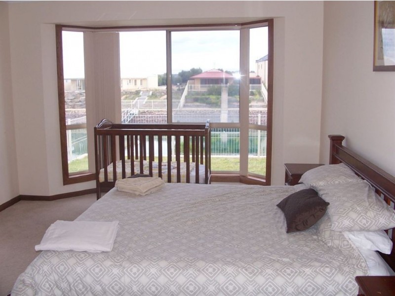 22 Stately Way, Wallaroo SA 5556