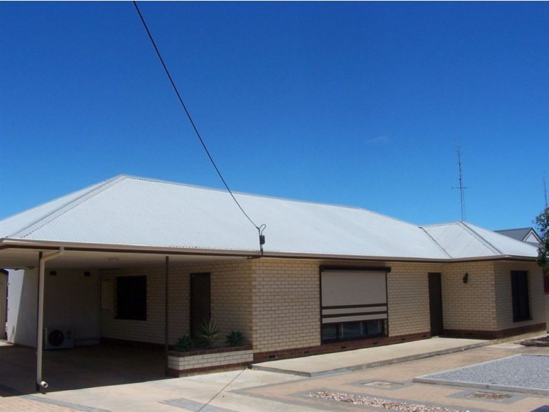 32 Kadina Road, Wallaroo SA 5556