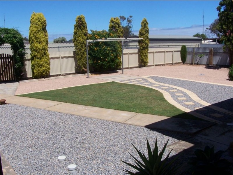 32 Kadina Road, Wallaroo SA 5556