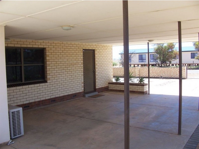 32 Kadina Road, Wallaroo SA 5556