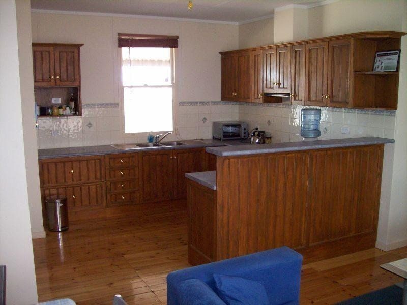 1 Carlisle Street, Moonta Bay SA 5558