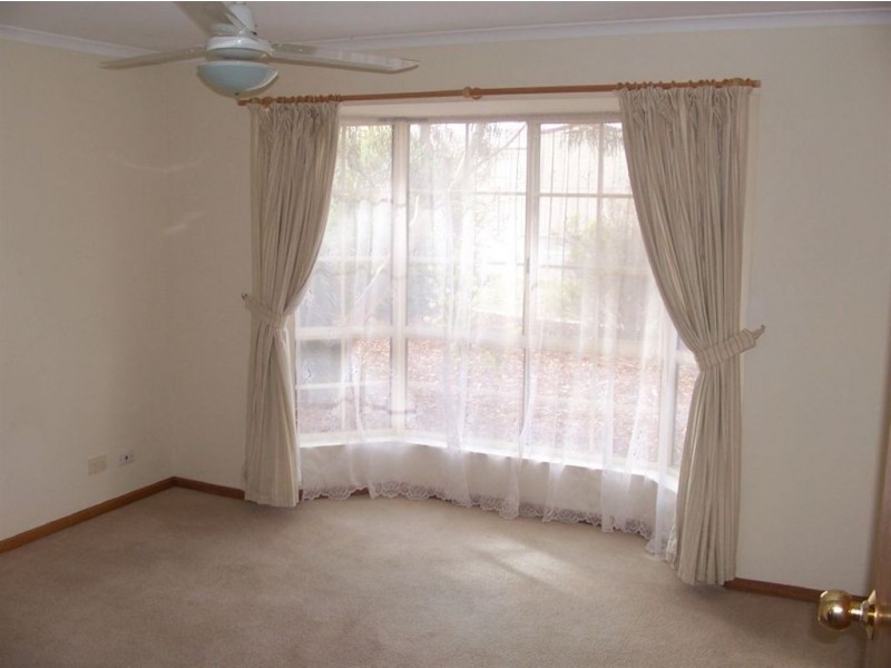 2 Clayton Street, Moonta Bay SA 5558