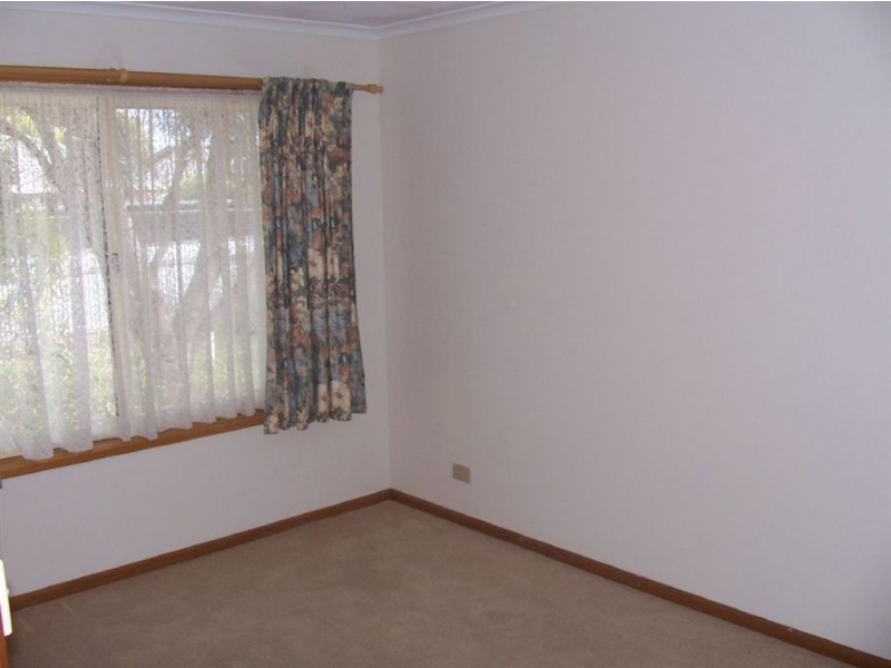 2 Clayton Street, Moonta Bay SA 5558