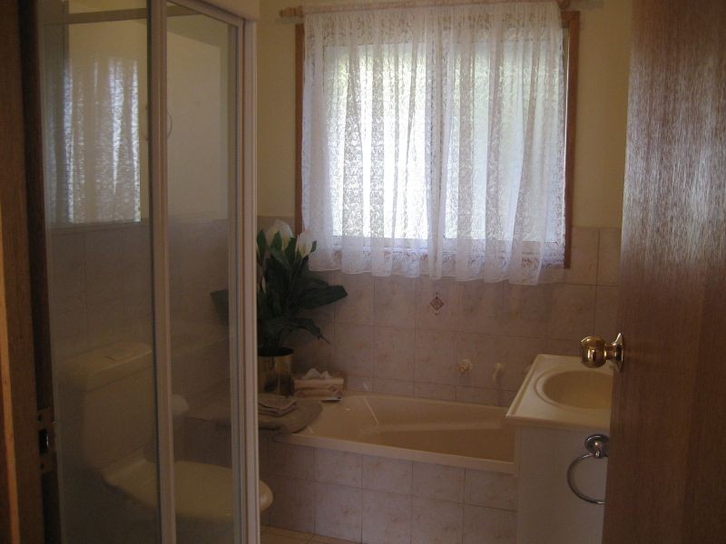 2 Clayton Street, Moonta Bay SA 5558