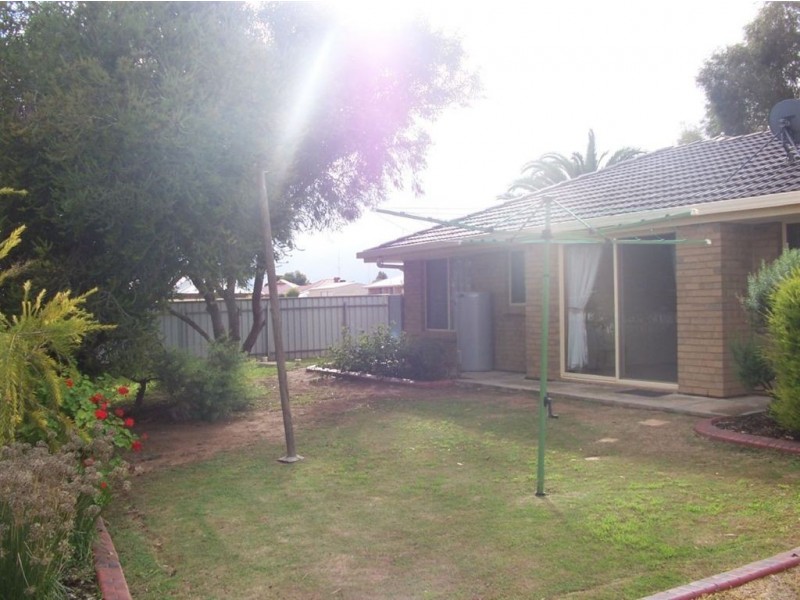 2 Clayton Street, Moonta Bay SA 5558