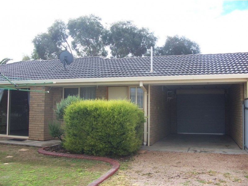 2 Clayton Street, Moonta Bay SA 5558