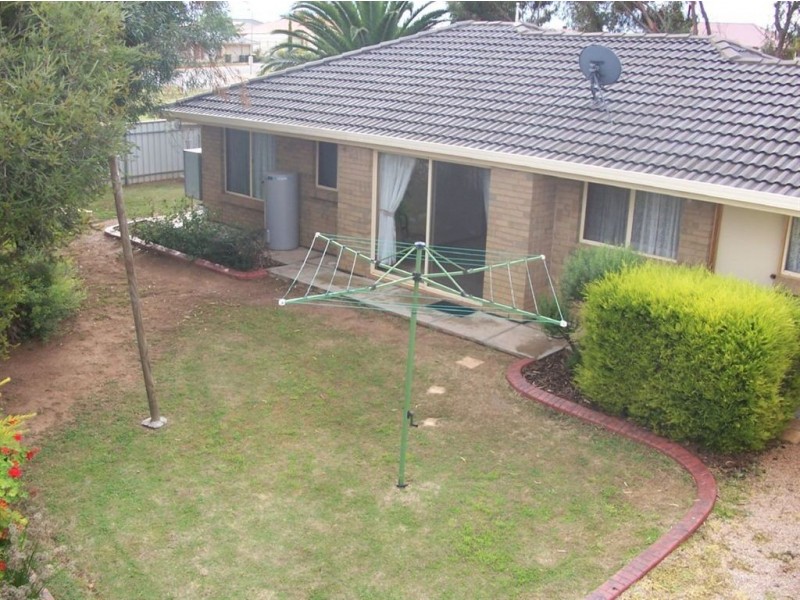 2 Clayton Street, Moonta Bay SA 5558