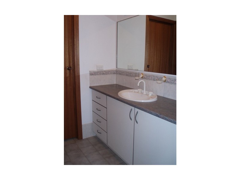 9 Gilmore Crescent, Wallaroo SA 5556