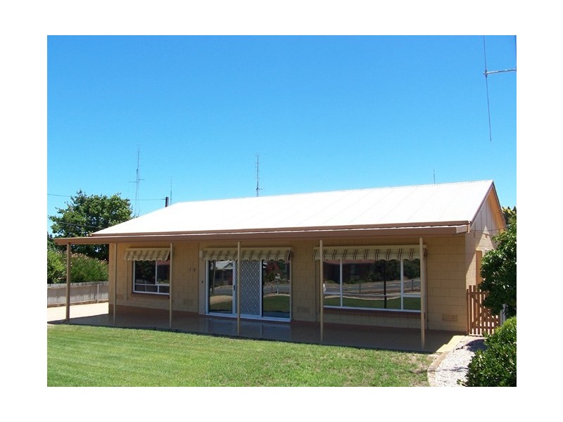 27 Snell Avenue, Port Hughes SA 5558