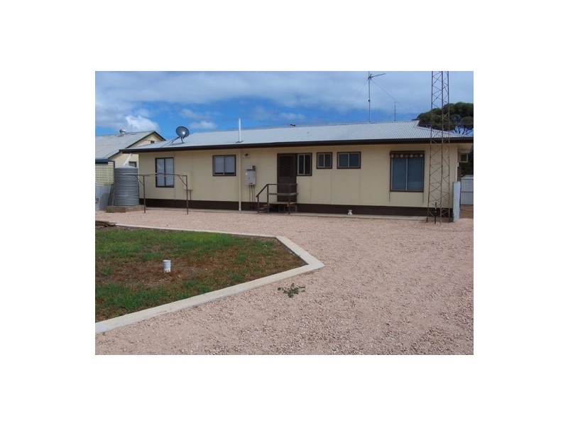 34 First Street, Moonta SA 5558