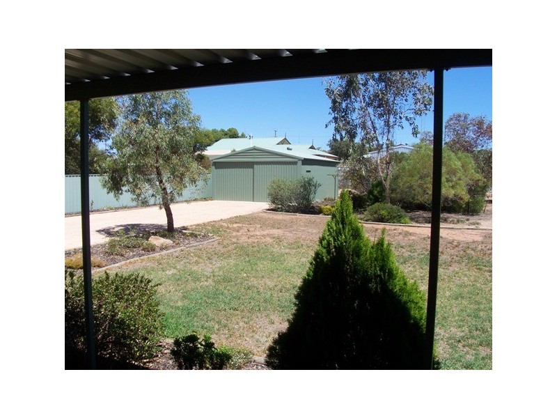16 Moonta Road, Moonta Bay SA 5558